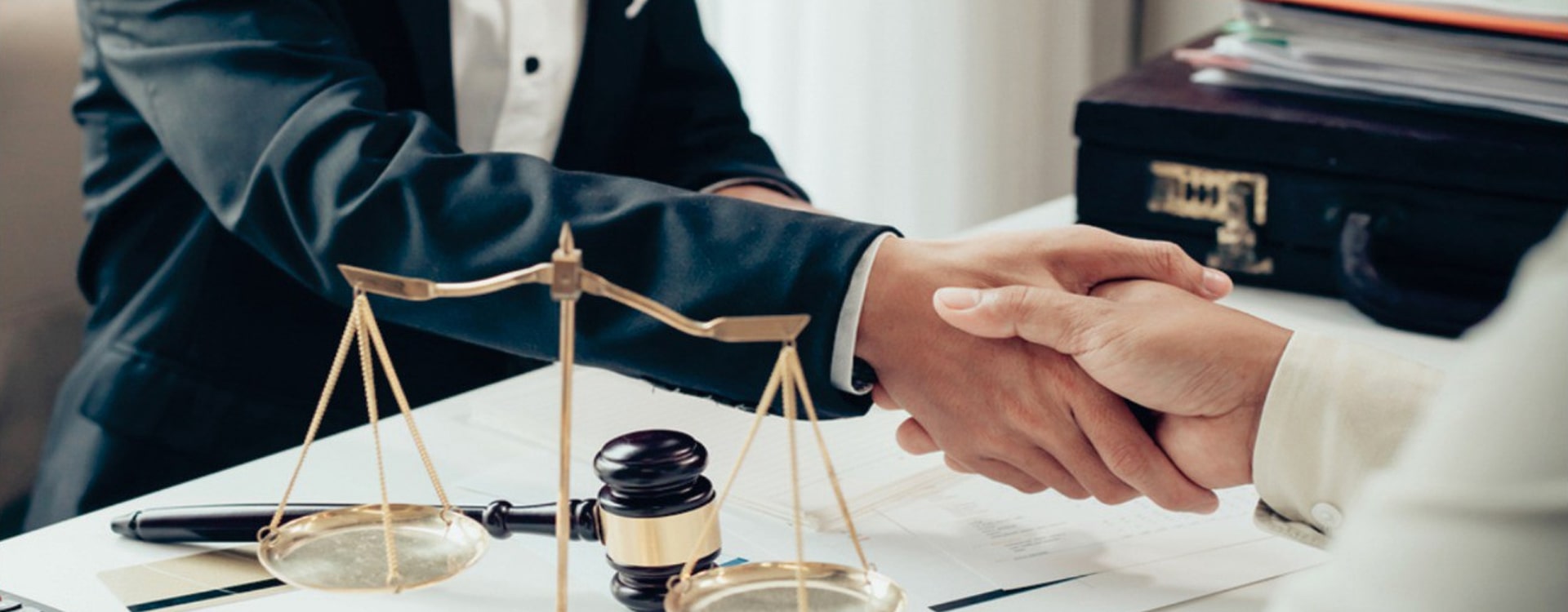 იურიდიული მომსახურება