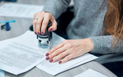 რა ფუნქციები აქვს ნოტარიუსს